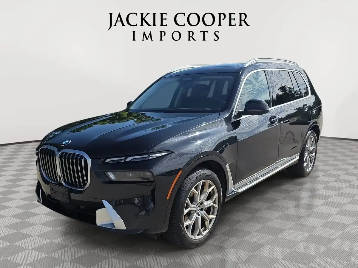 2025 BMW X7 xDrive40i's photo