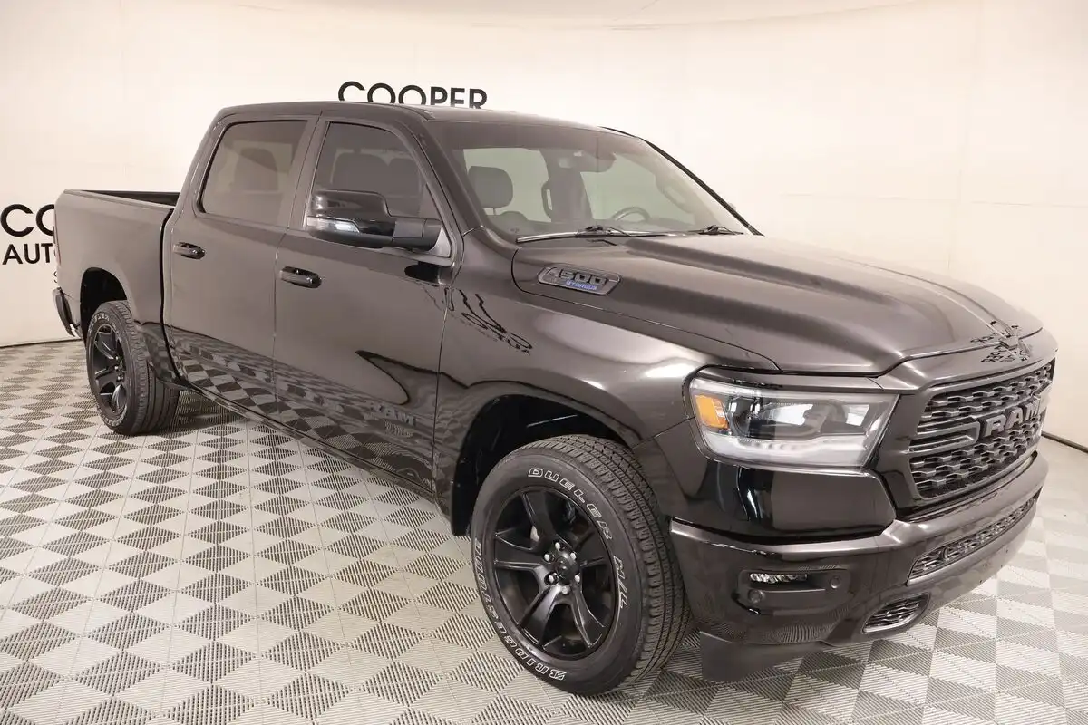 2023 RAM 1500 Big Horn/Lone Star 4WD Crew Cab 5'7's photo