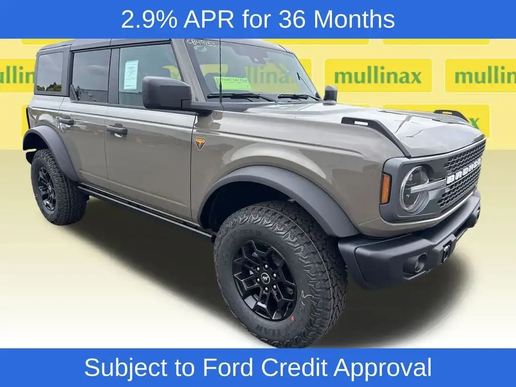 2026 Ford Bronco Badlands 4WD's photo