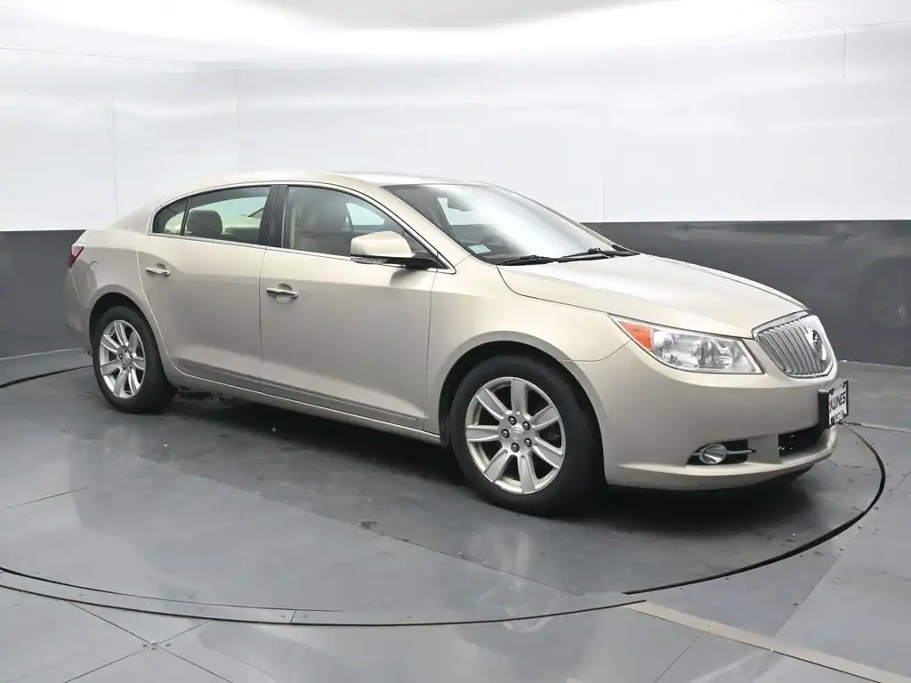 2010 Buick LaCrosse CXL's photo