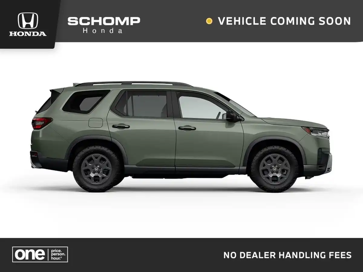 2026 Honda Pilot TrailSport AWD's photo