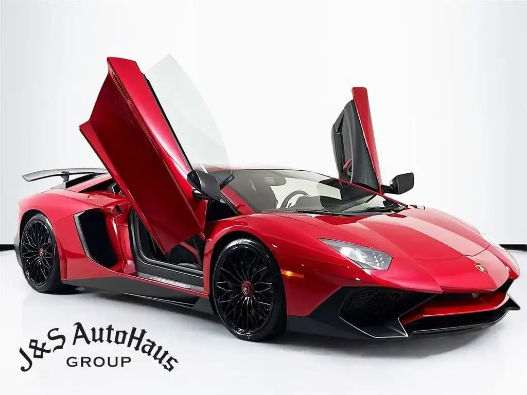 2016 Lamborghini Aventador LP 750-4 Superveloce's photo