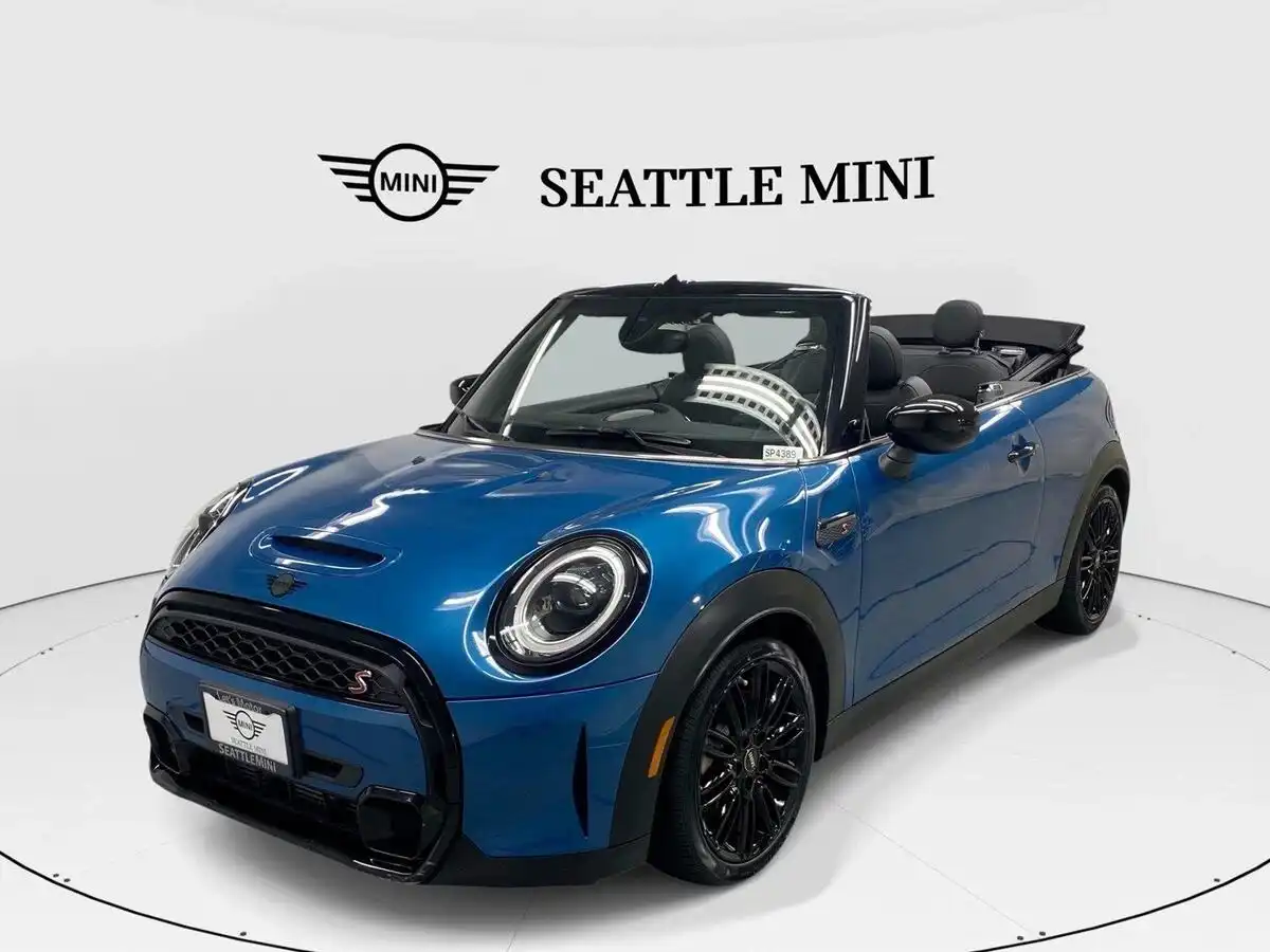 2023 MINI Convertible Cooper S's photo