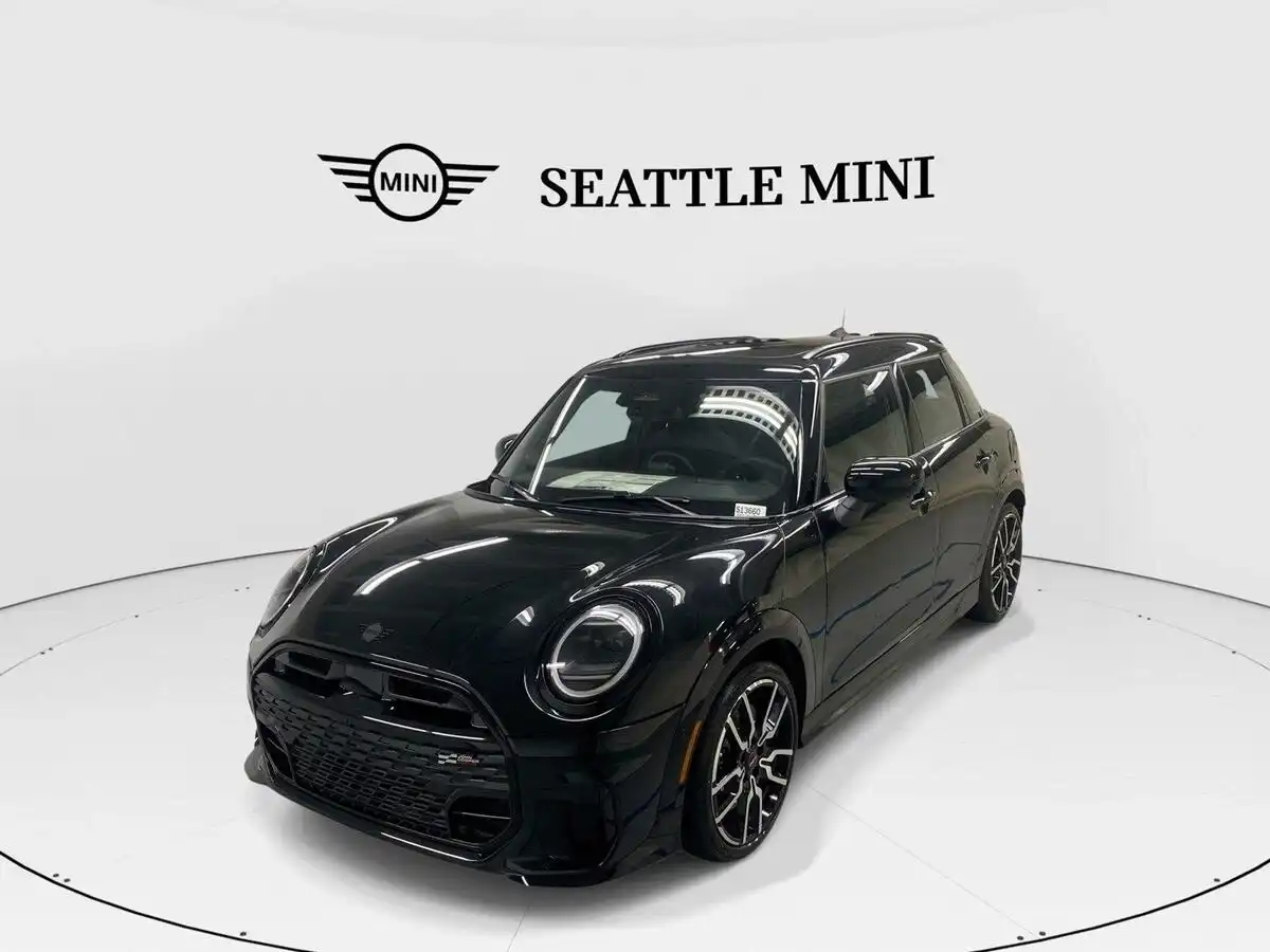 2026 MINI Hardtop Cooper S's photo