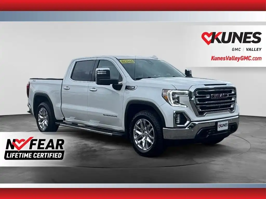 2021 GMC Sierra SLT 4WD Crew Cab Short Box's photo