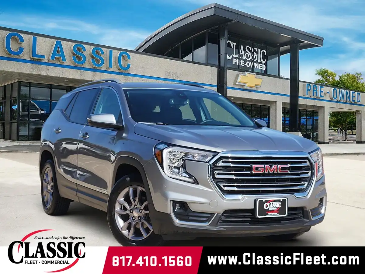 2024 GMC Terrain SLT FWD's photo