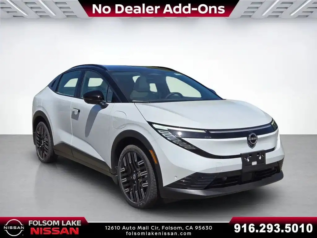 2026 Nissan Leaf Platinum+'s photo