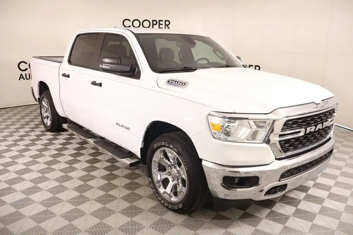 2024 RAM 1500 Big Horn/Lone Star Crew Cab 5'7's photo