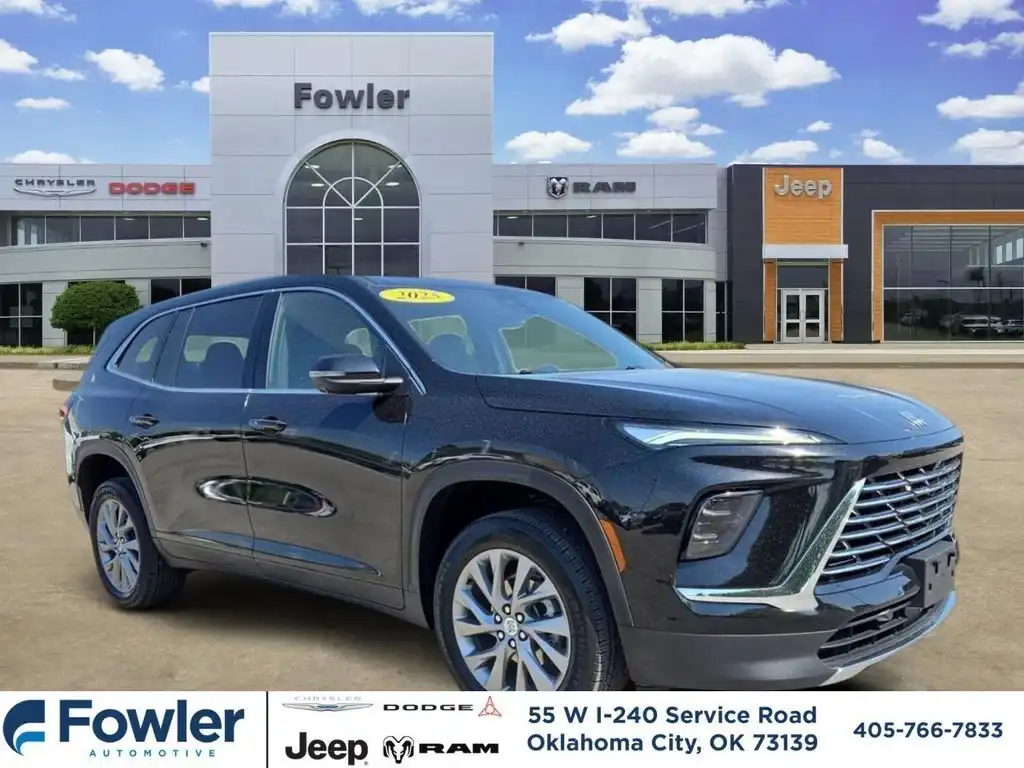 2025 Buick Enclave Preferred's photo