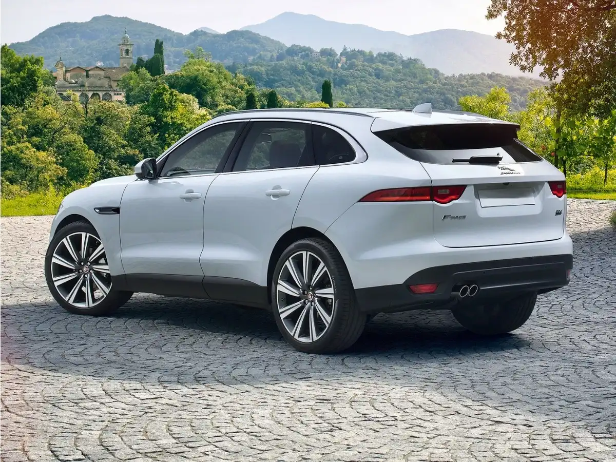2017 Jaguar F-PACE 35t Premium AWD's photo