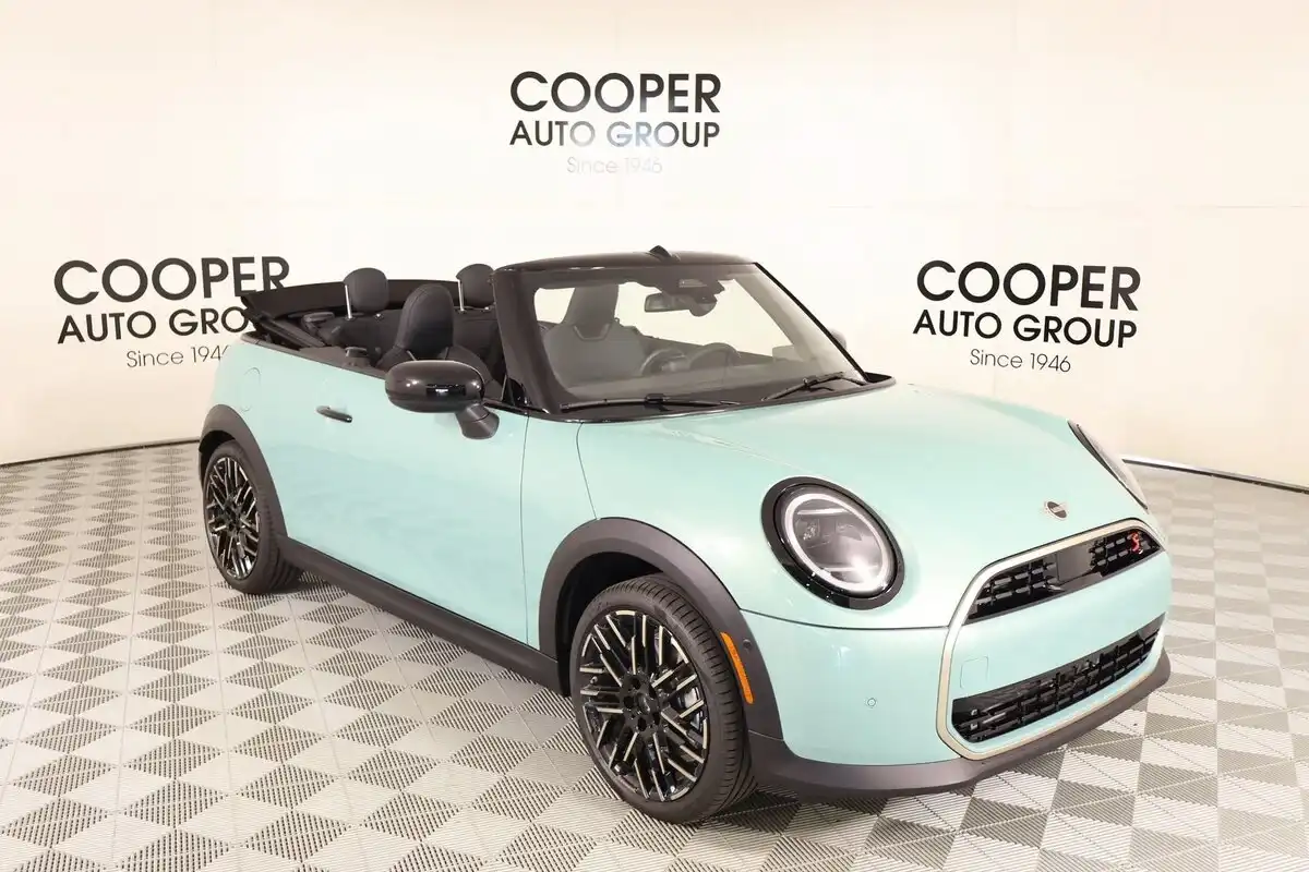 2026 MINI Convertible Cooper S's photo