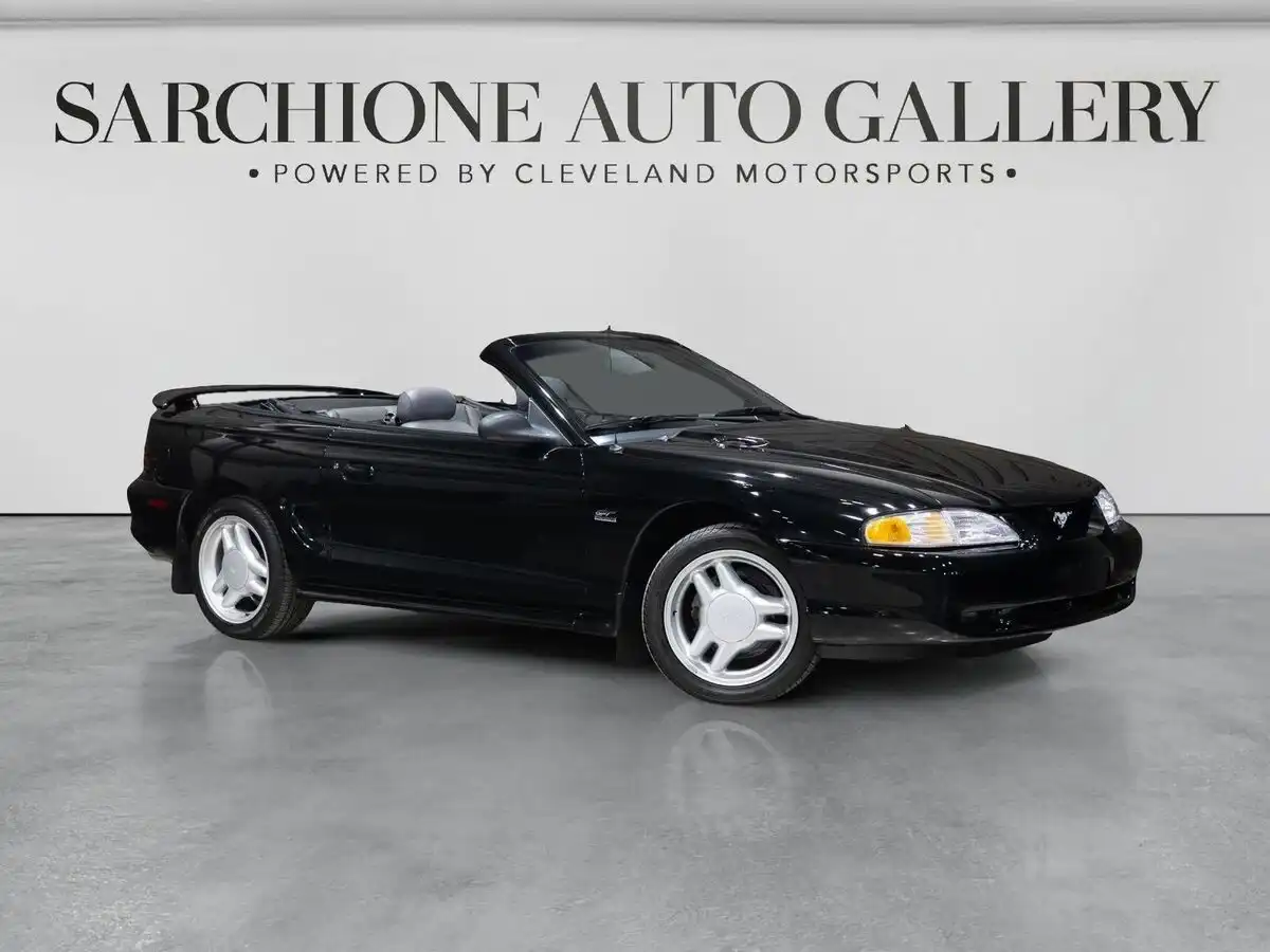 1995 Ford Mustang's photo