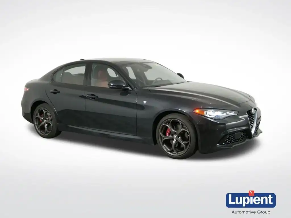 2024 Alfa Romeo Giulia Ti AWD's photo