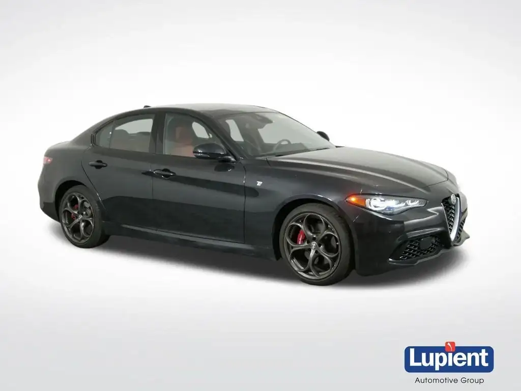 2024 Alfa Romeo Giulia Ti AWD's photo