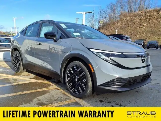 2026 Nissan Leaf Platinum+'s photo