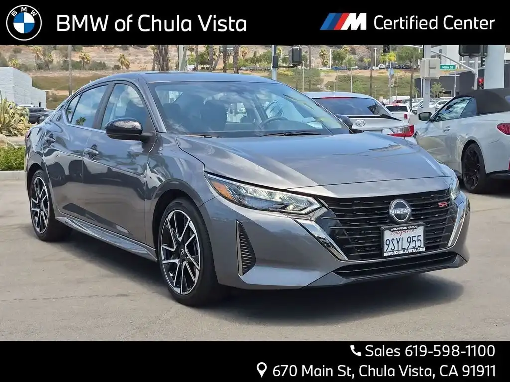 2025 Nissan Sentra SR CVT's photo