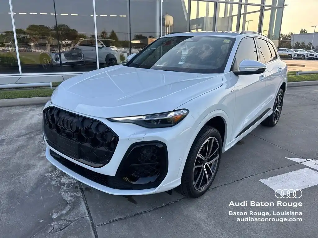 2026 Audi Q5 Premium Plus quattro's photo