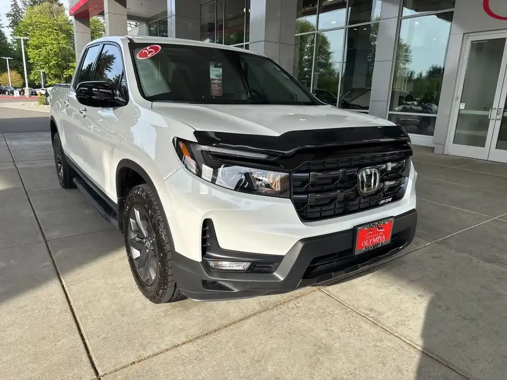 2025 Honda Ridgeline Sport AWD's photo