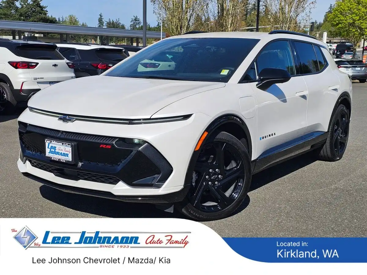 2025 Chevrolet Equinox EV RS FWD's photo