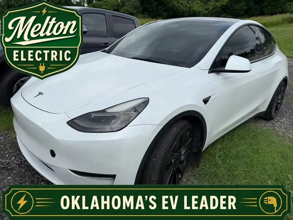 2022 Tesla Model Y Performance Dual Motor All-Wheel Drive's photo