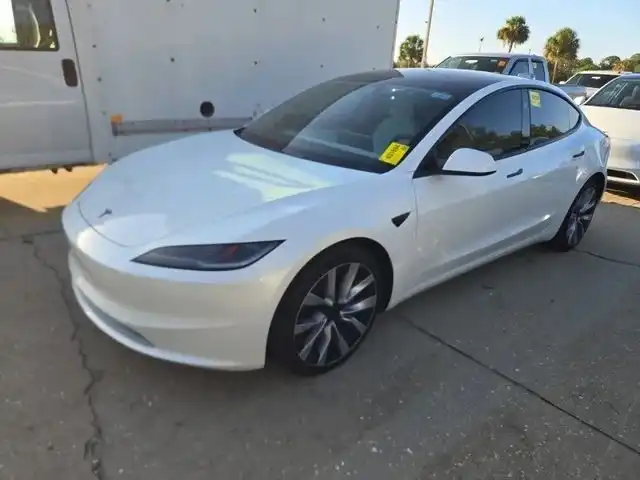2024 Tesla Model 3's photo