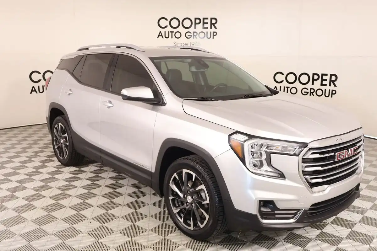 2022 GMC Terrain SLT AWD's photo