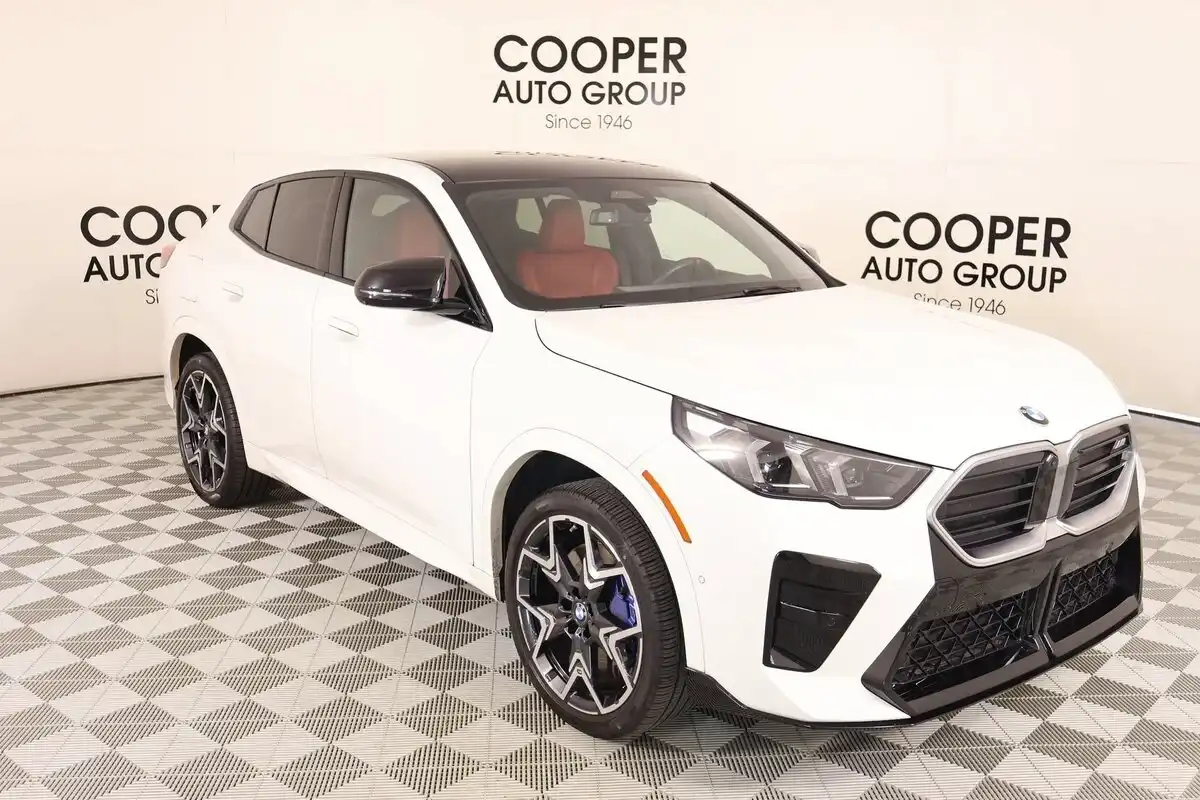 2025 BMW X2 M35i's photo