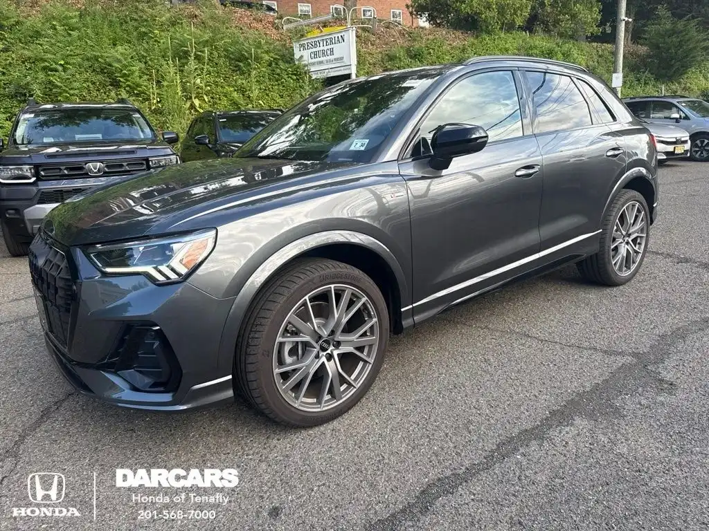 2025 Audi Q3 45 TFSI S Line Premium Plus quattro's photo