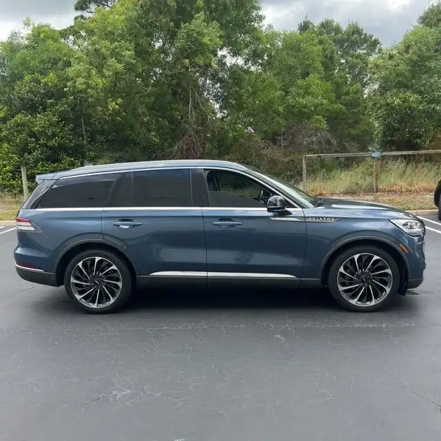 2020 Lincoln Aviator Reserve AWD's photo
