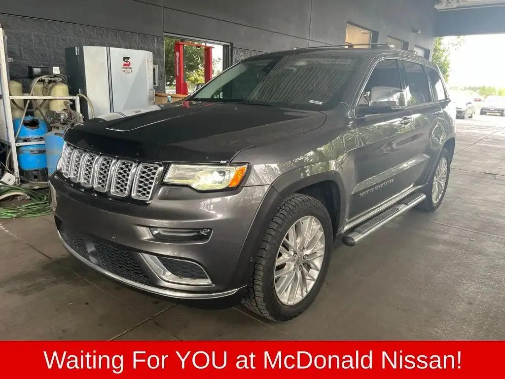 2017 Jeep Grand Cherokee Summit 4WD's photo
