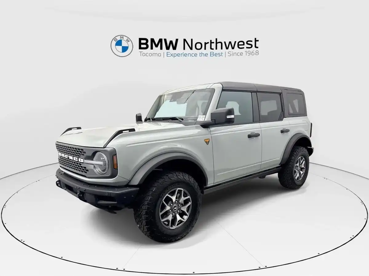 2024 Ford Bronco Badlands 4WD's photo