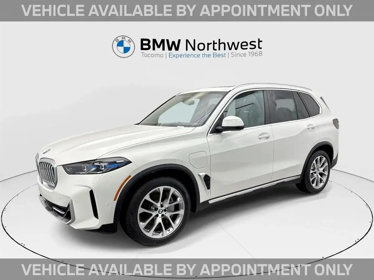 2026 BMW X5 xDrive50e's photo