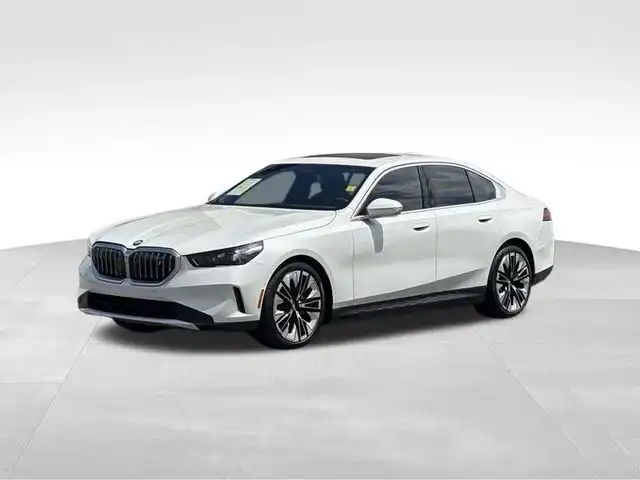 2024 BMW i5 eDrive40's photo