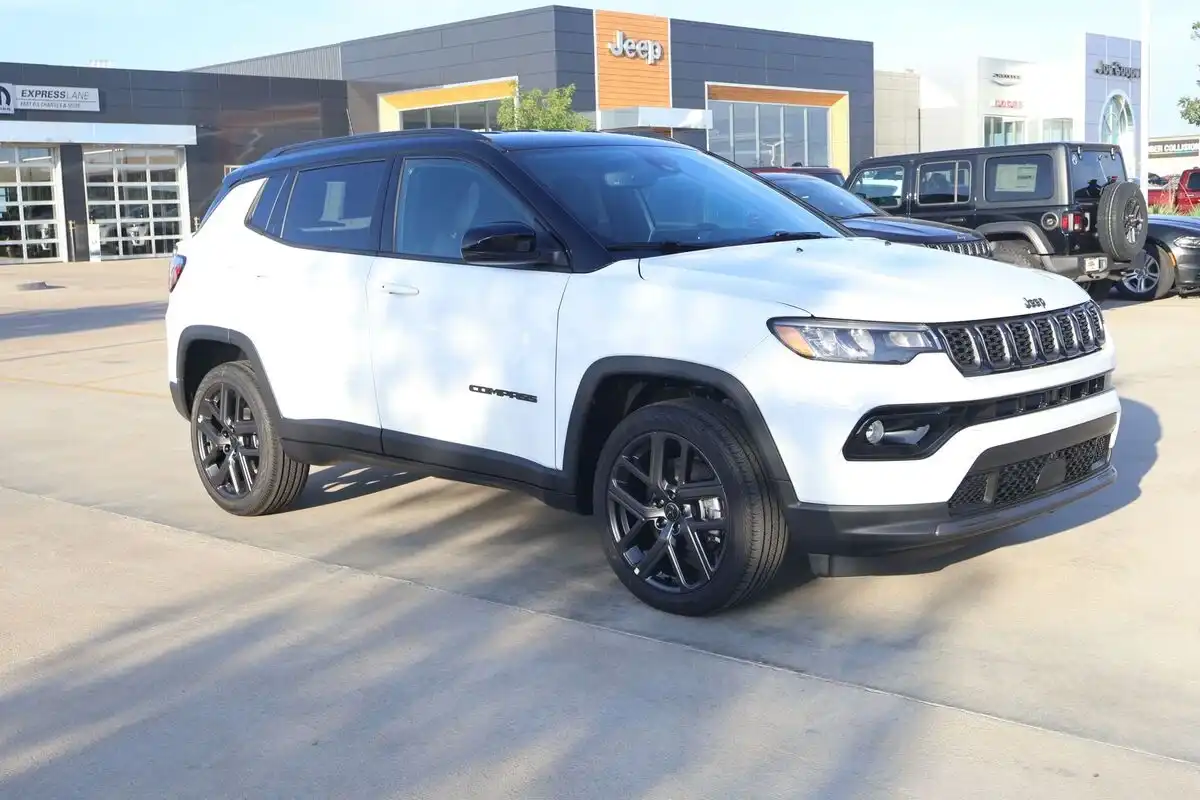 2026 Jeep Compass Limited Altitude 4X4's photo