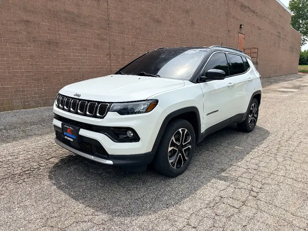 2023 Jeep Compass Limited 4X4's photo
