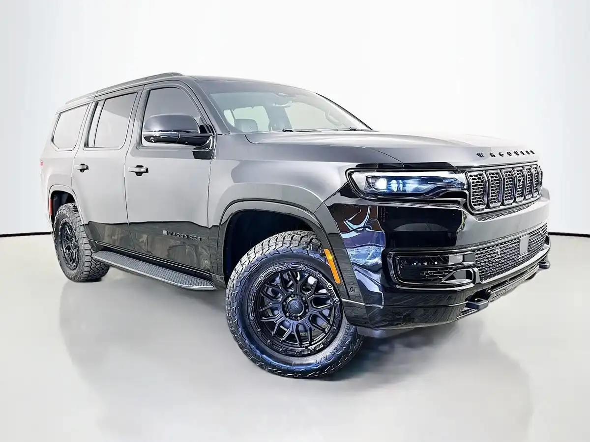 2025 Jeep Wagoneer Series II Carbide 4WD's photo