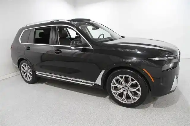 2026 BMW X7 xDrive40i's photo