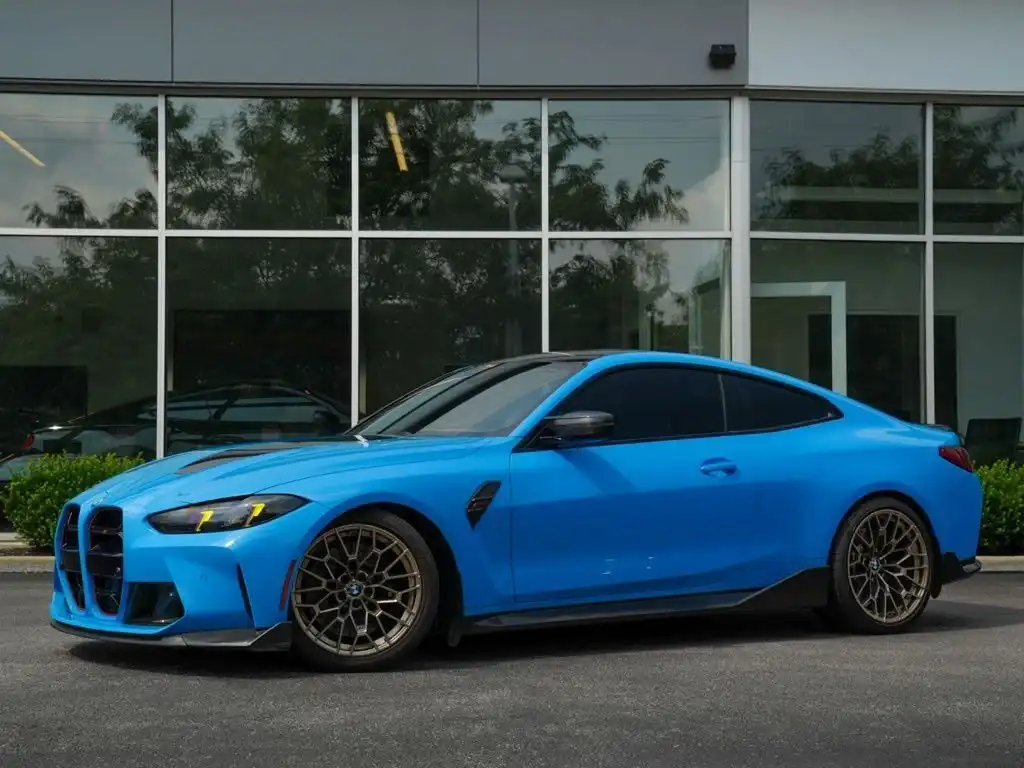 2025 BMW M4 M4 CS Coupe's photo