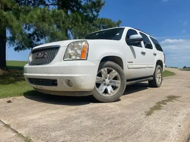 2011 GMC Yukon 2WD SLT's photo