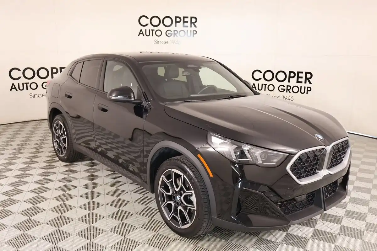 2026 BMW X2 xDrive28i's photo