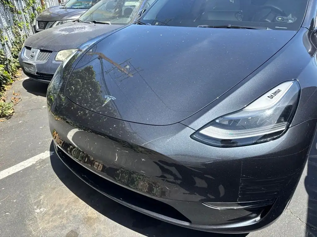 2024 Tesla Model Y Long Range Dual Motor All-Wheel Drive's photo