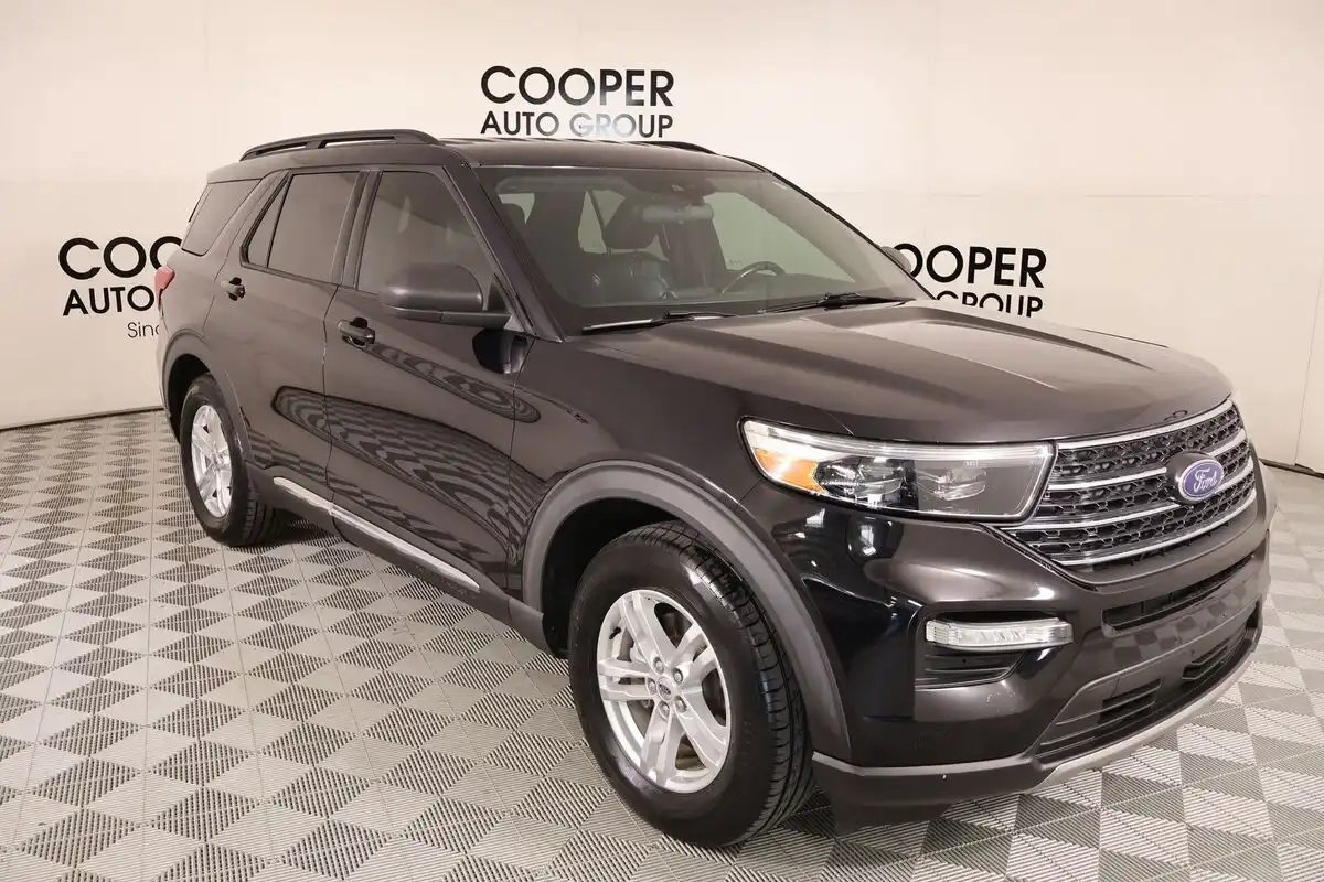 2020 Ford Explorer XLT RWD's photo