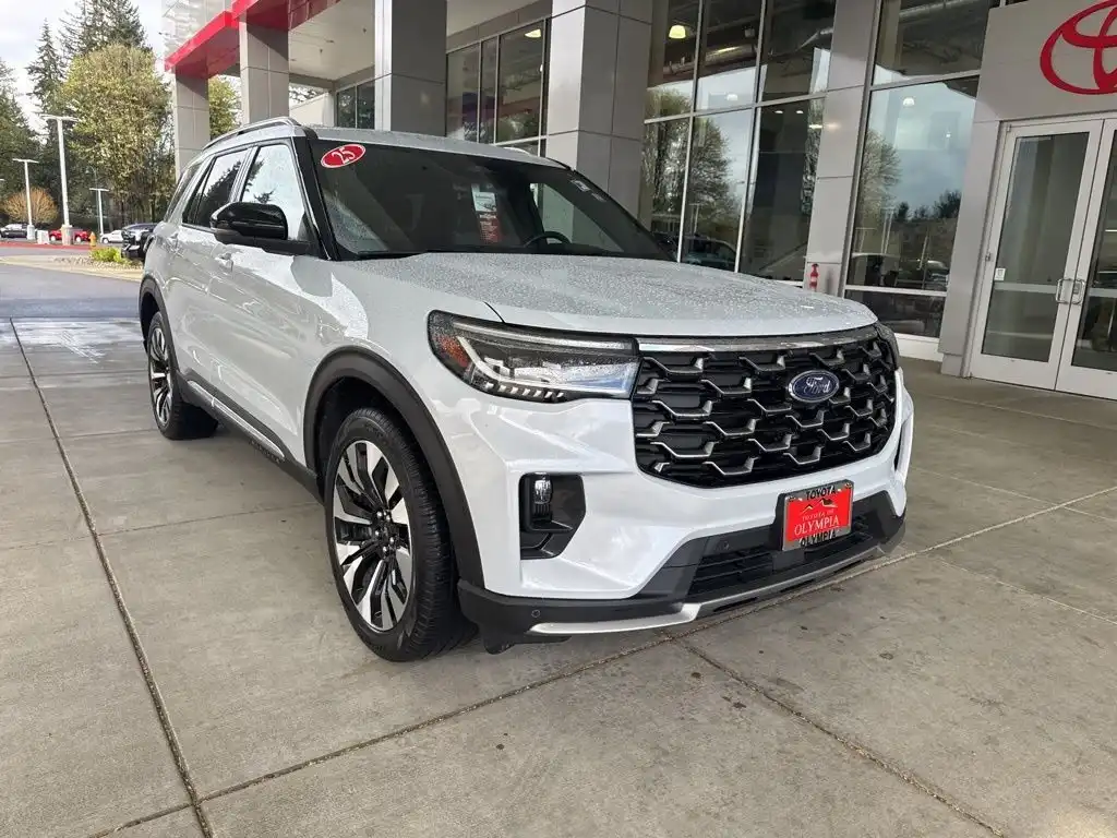 2025 Ford Explorer Platinum 4WD (PL535)'s photo