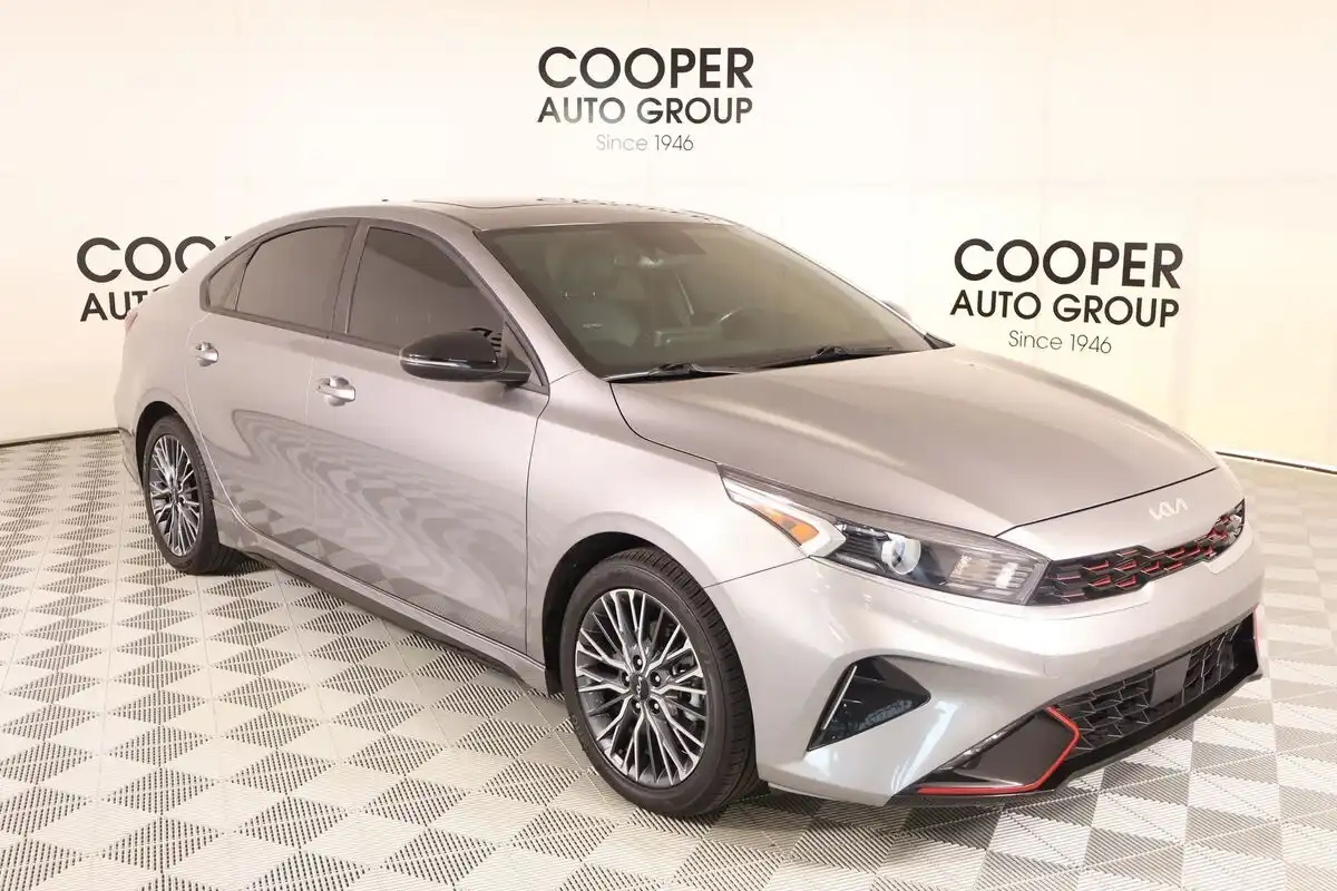 2024 Kia Forte GT-Line AT's photo