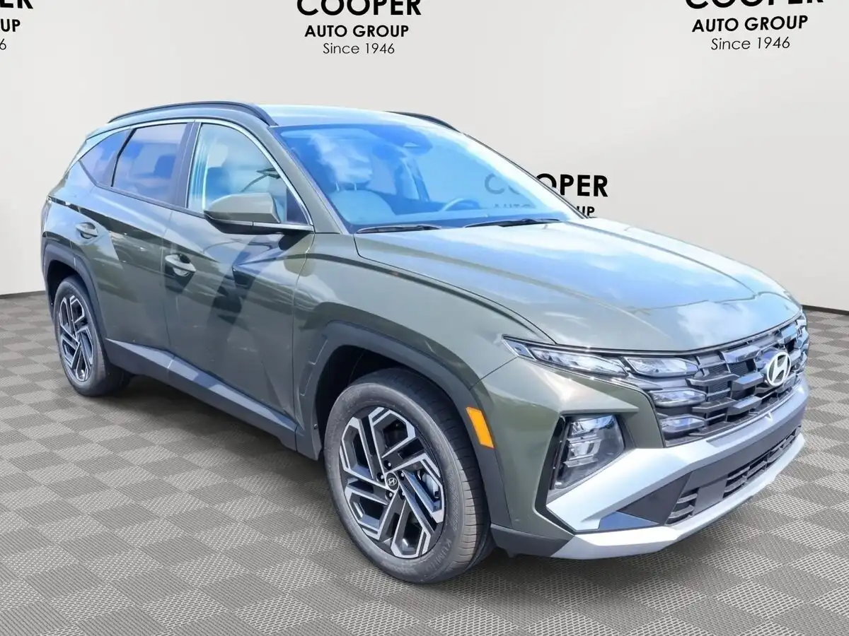 2026 Hyundai Tucson SEL Plus FWD's photo