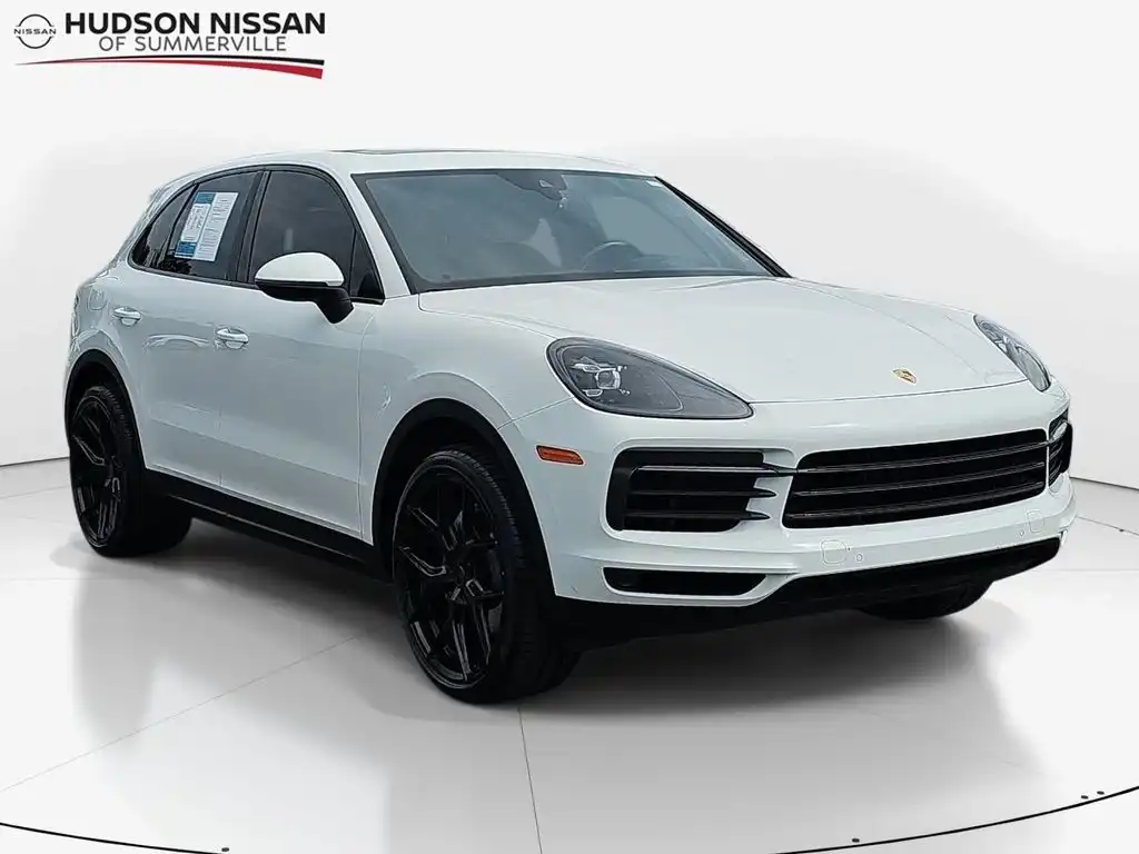2020 Porsche Cayenne Base's photo