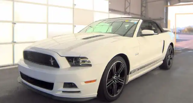 2013 Ford Mustang Premium GT's photo