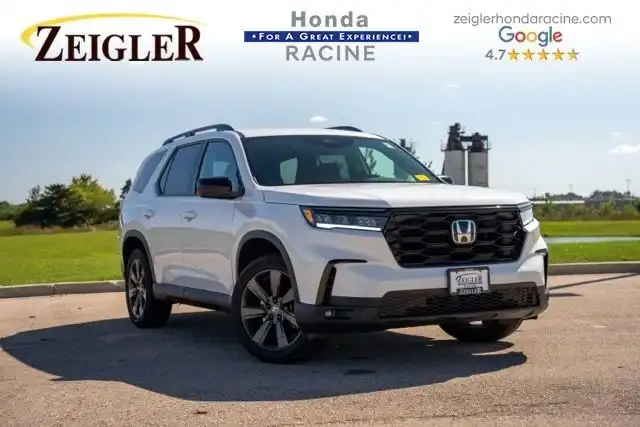 2025 Honda Pilot Sport AWD's photo