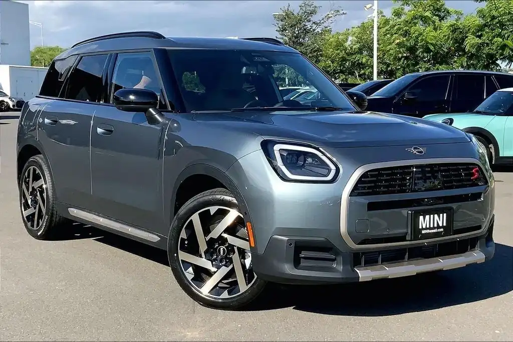 2027 MINI Countryman S ALL4's photo
