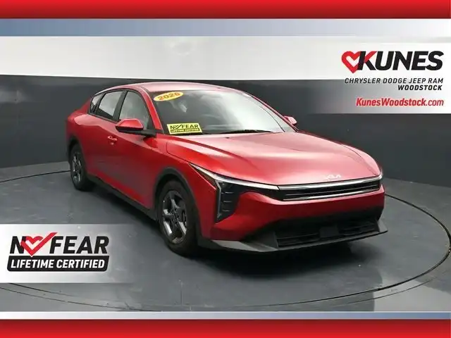 2025 Kia K4 LXS AT's photo
